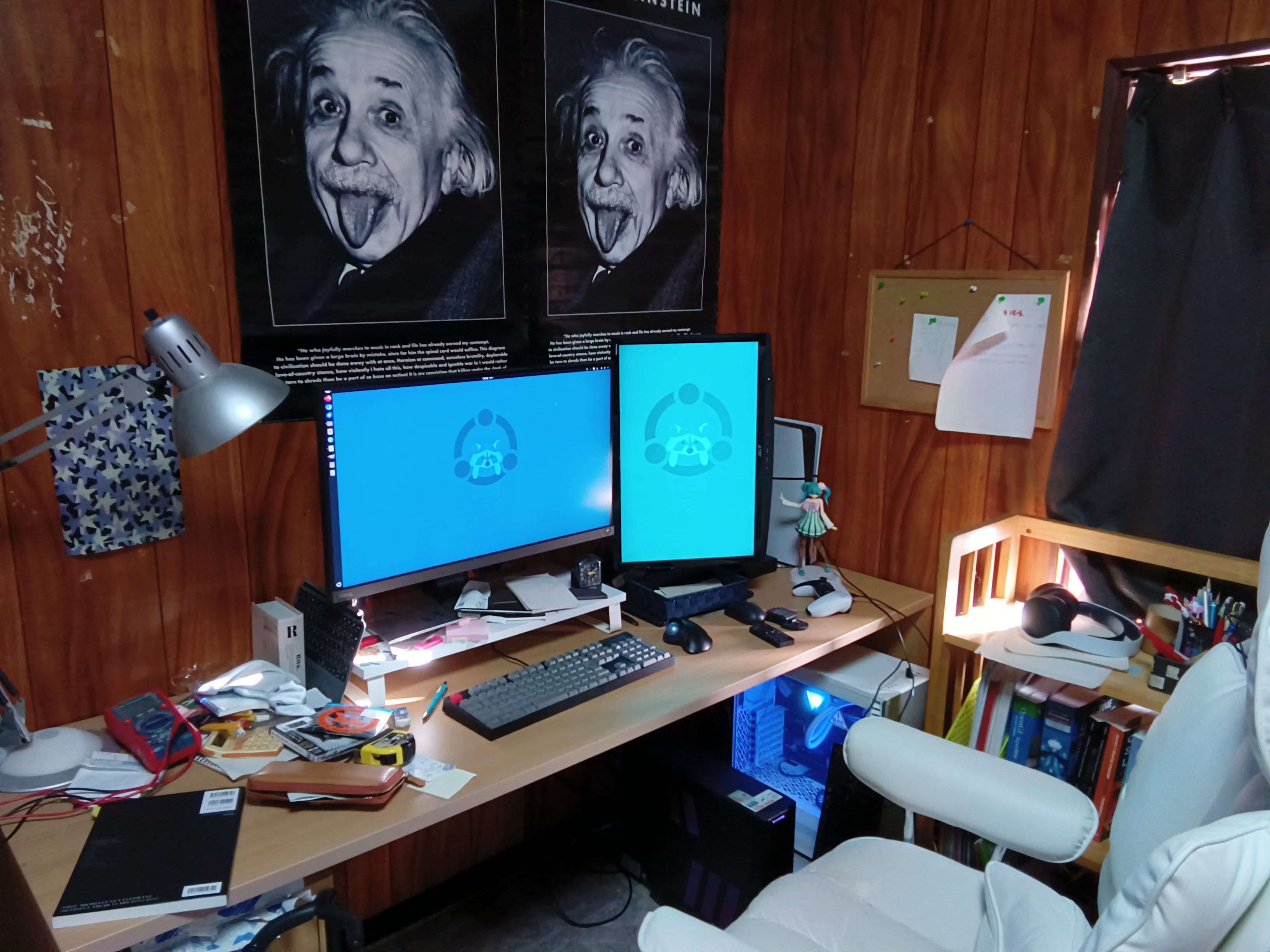 My Desk 1